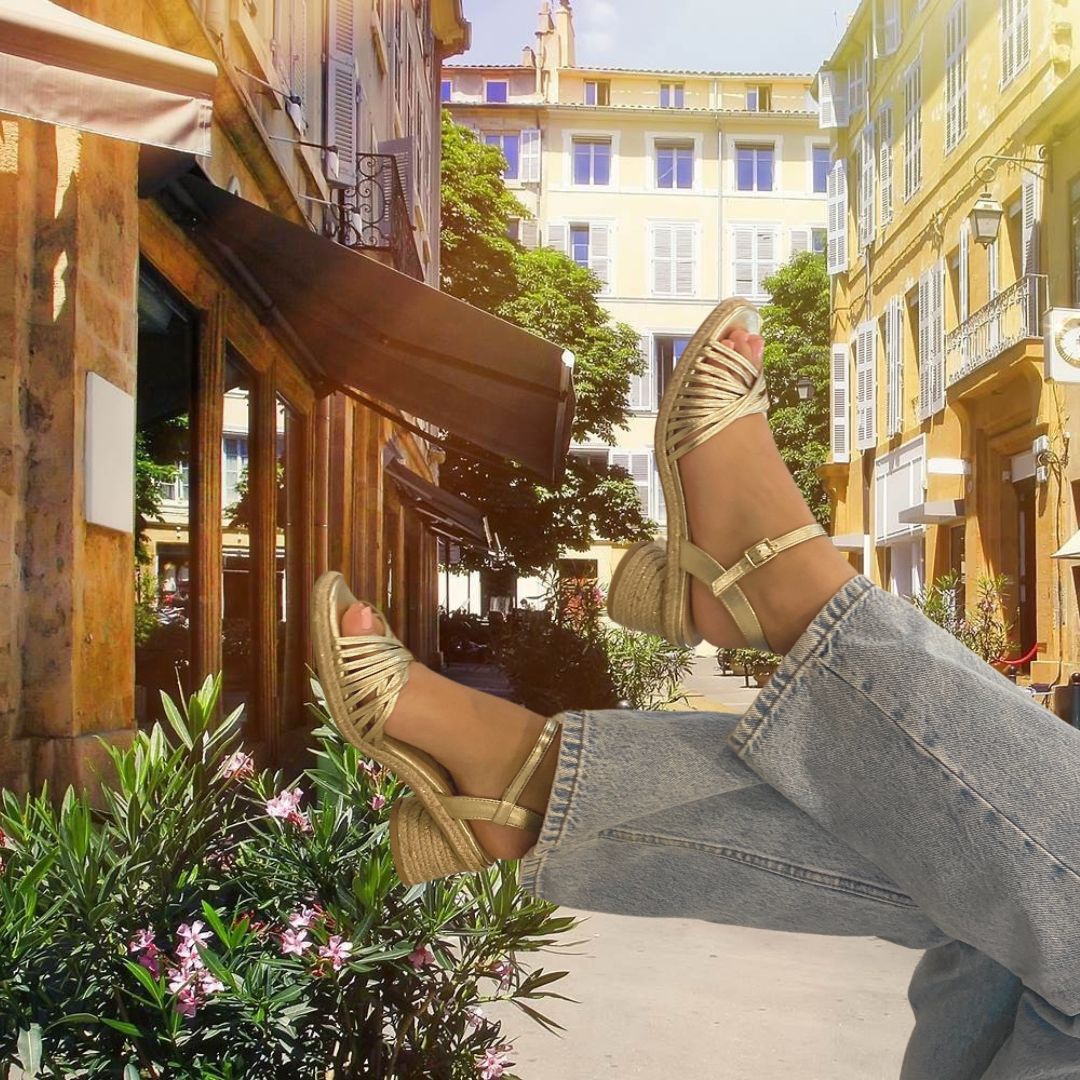 NARCISA Gold espadrilles