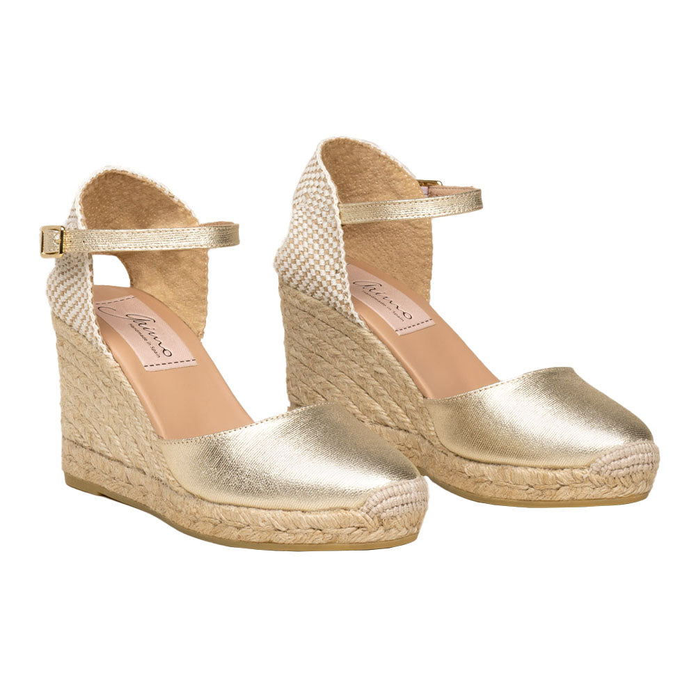 Classic espadrilles in golden napa leather with buckle ankle